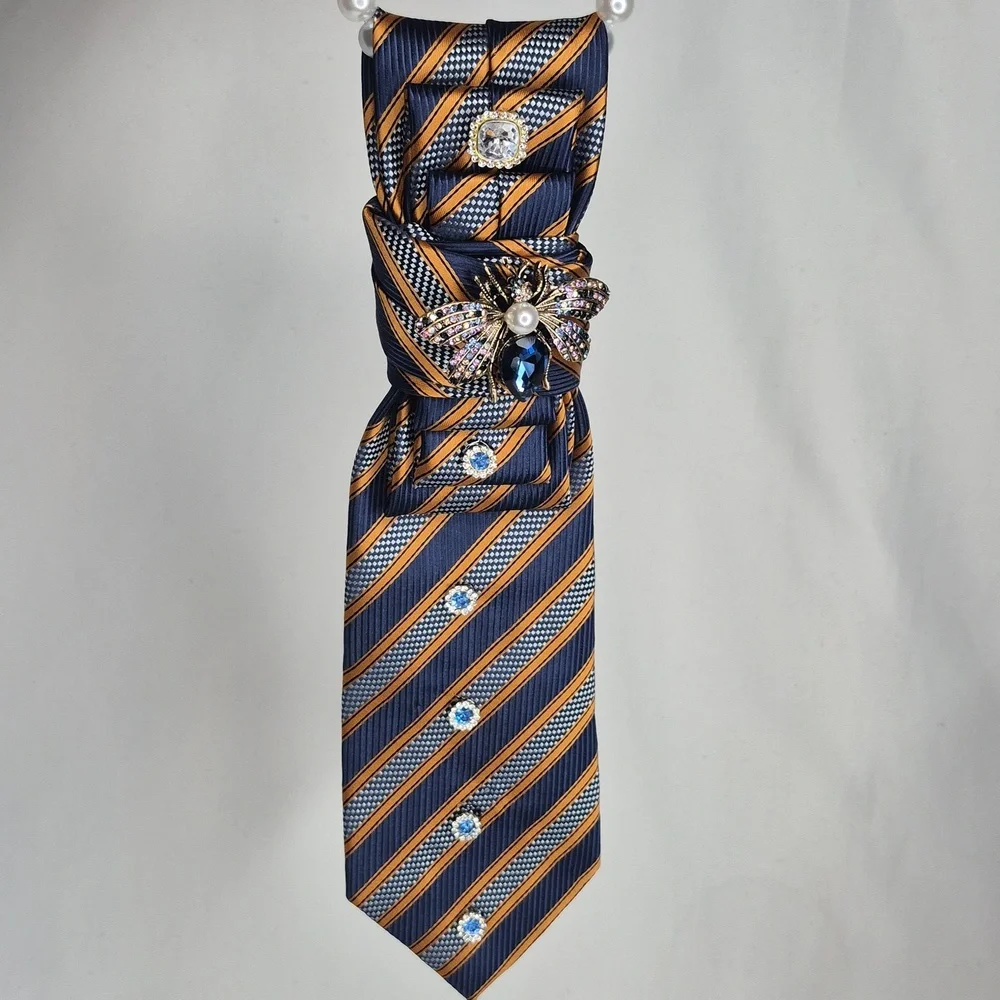 Handcrafted Luxury Fashion Necktie Necklace 📿 (Blue Light Special)
